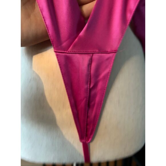 VICTORIA SECRET sz M TEDDY PINK SATIN LACE ONE PIECE V STRING VALENTINE NWT - Picture 5 of 7